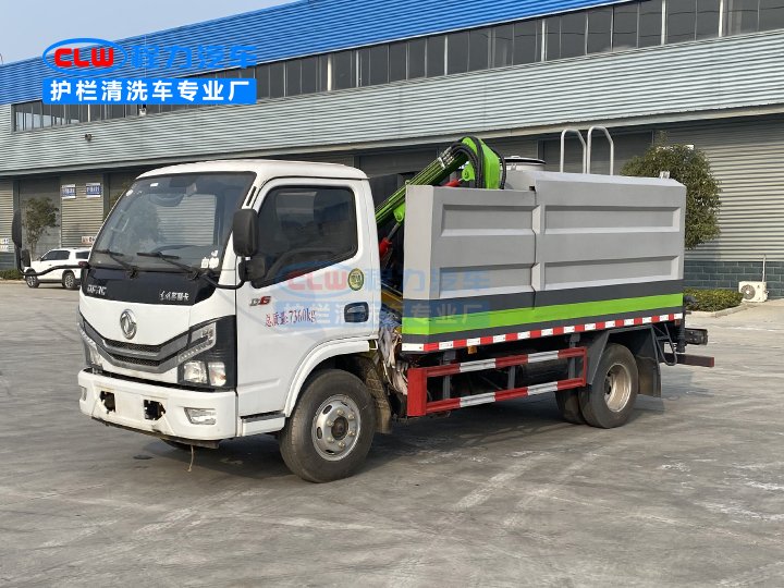 東風(fēng)小多利卡多功能清洗車